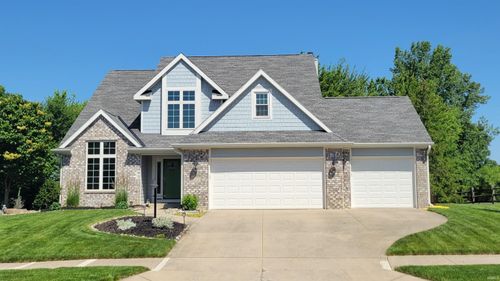 2212 Stonebriar Rd, Fort Wayne, IN, 46814-9032 | Card Image