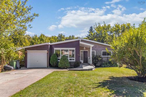 124 Glenforest Drive, Clayton Park, NS, B3M2Y6 | Card Image