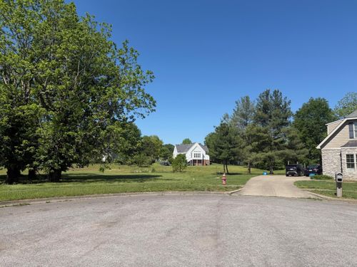 111 Poppy Ct, Danville, KY, 40422-8875 | Card Image