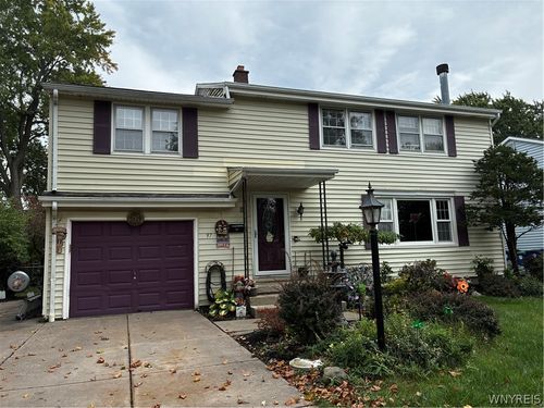 97 Ava Ln, Amherst, NY, 14221-3034 | Card Image