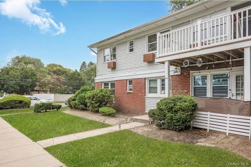 apt-65-7 Hemlock Dr, Bay Shore, NY, 11706-2912 | Card Image