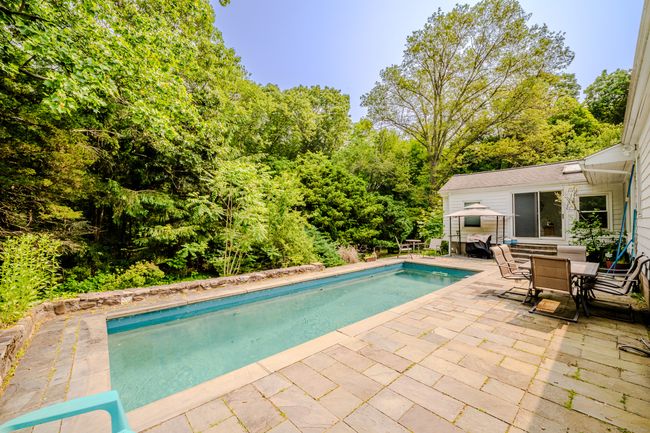 11 Walker Ln, House other with 3 bedrooms, 2 bathrooms and null parking in Woodbridge CT | Image 25