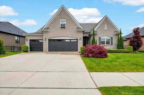 21972 Majestic Dr E, Macomb, MI, 48044-1167 | Card Image