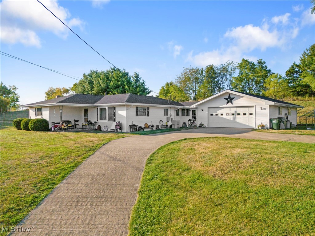 Steubenville Rd, Carrollton, OH 44615
