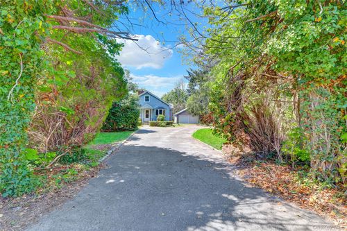 11 5th Avenue S, Huntington, NY, 11746 | Card Image