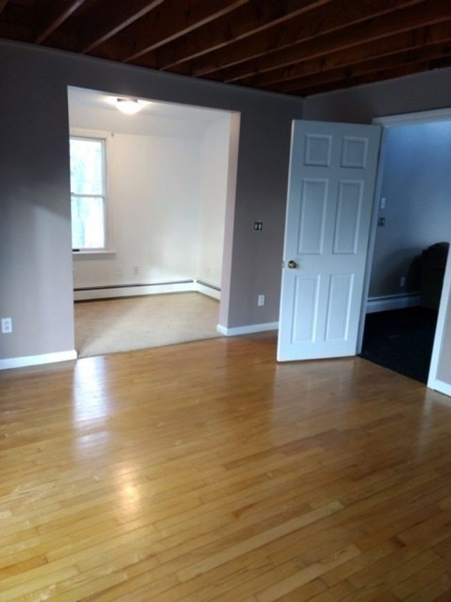 31 Paddock Rd, House other with 2 bedrooms, 1 bathrooms and 4 parking in Rutland MA | Image 6