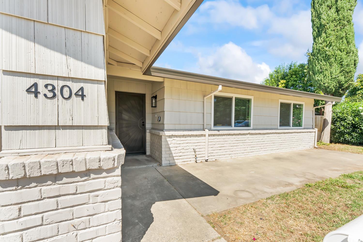 Residential in North Highlands 4