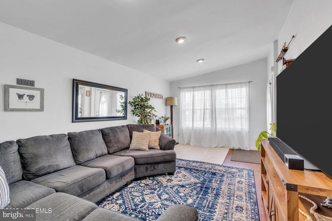 541 Parker Ave, House other with 3 bedrooms, 1 bathrooms and null parking in BRICK NJ | Image 4