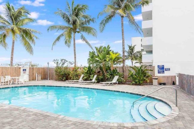 310 - 335 Ocean Dr, Condo with 1 bedrooms, 1 bathrooms and null parking in Miami Beach FL | Image 14