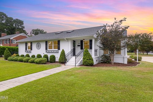 500 W Woodall St, Benson, NC, 27504-1838 | Card Image