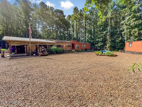 7 Jordan Rd, Natchez, MS, 39120-7701 | Card Image