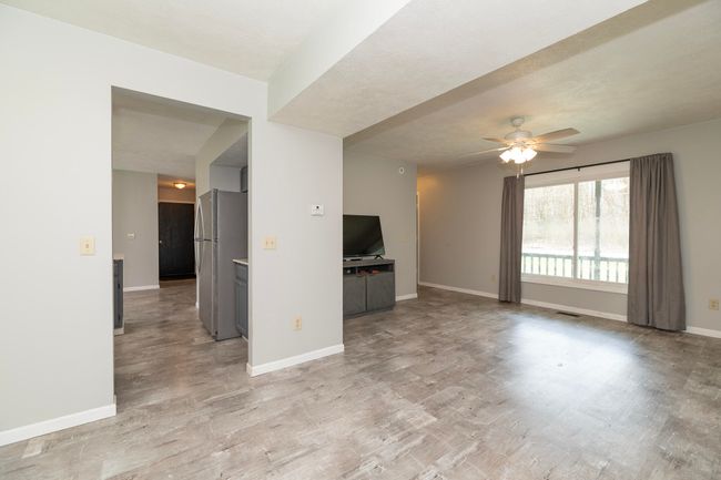 Living Room | Image 11