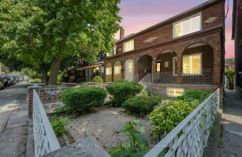 137 Gladstone Ave, Toronto, ON, M6J3L1 | Card Image