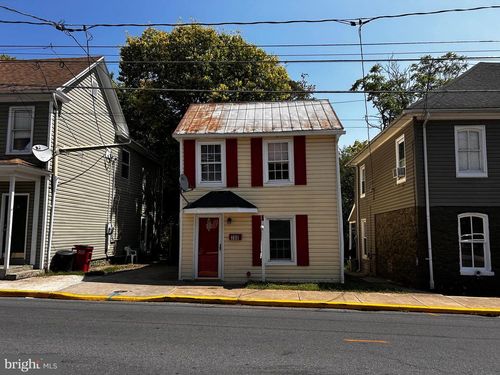 308 S Raleigh St, MARTINSBURG, WV, 25401-2639 | Card Image