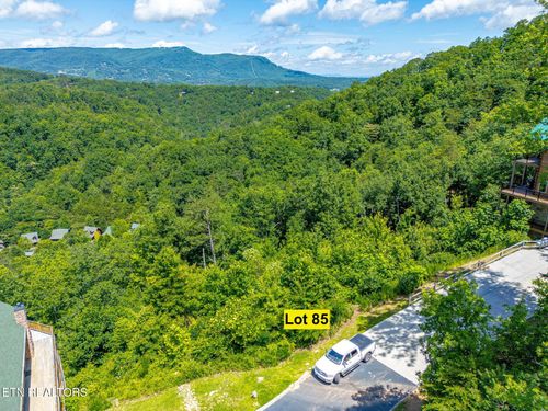 2220 Smoky Overlook Way, Sevierville, TN, 37862 | Card Image