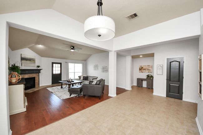 15122 Heron Meadow Ln, House other with 3 bedrooms, 2 bathrooms and 2 parking in Cypress TX | Image 16