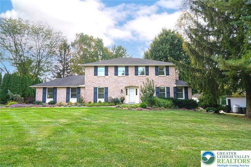 3176 Margate Rd, Bethlehem, PA, 18020-7507 | Card Image