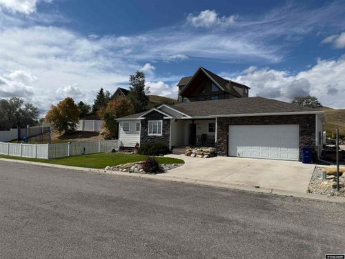 280 Juniper St, Buffalo, WY, 82834-2448 | Card Image