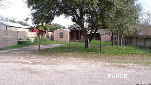 174 Veltri St, Beeville, TX, 78102 | Card Image