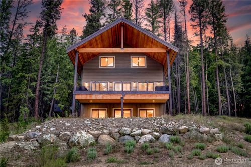 2676 Sumac Ln, Leavenworth, WA, 98826-9775 | Card Image