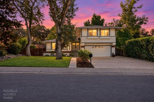 8240 Holly Oak St, Citrus Heights, CA, 95610-0661 | Card Image