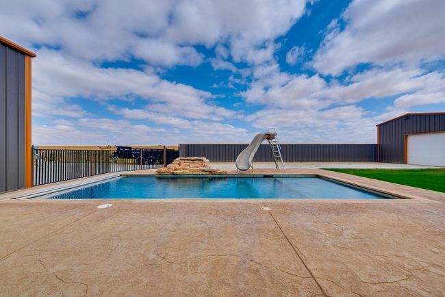 10408 E Midway Rd, House other with 4 bedrooms, 3 bathrooms and 4 parking in Big Spring TX | Image 49