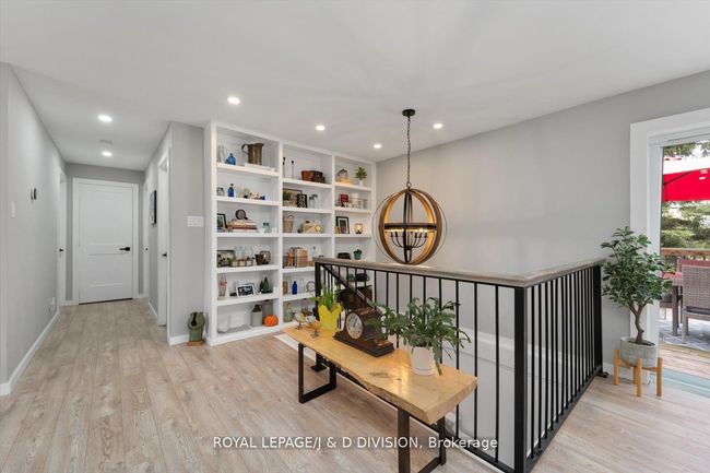 15 Malone Rd, House other with 6 bedrooms, 5 bathrooms and 4 parking in Jacksons Point ON | Image 7