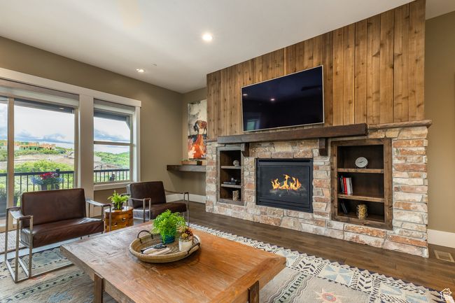 1773 E Longview Dr, Townhouse with 4 bedrooms, 4 bathrooms and 2 parking in Hideout UT | Image 4