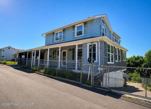 30 Cambria St, Plymouth, PA, 18651-1220 | Card Image