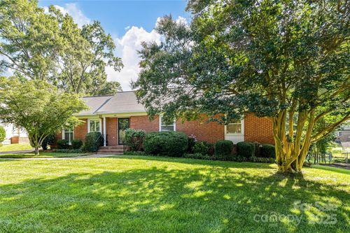 6811 Old Reid Rd, Charlotte, NC, 28210-4624 | Card Image