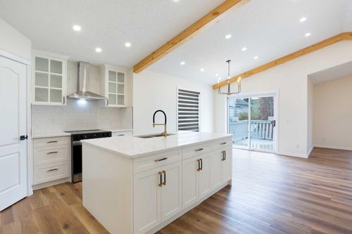 953 Cranston Dr Se, Calgary, AB, T3M1B2 | Card Image
