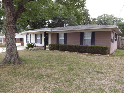 116 Holmes Blvd Nw, Fort Walton Beach, FL, 32548-4200 | Card Image