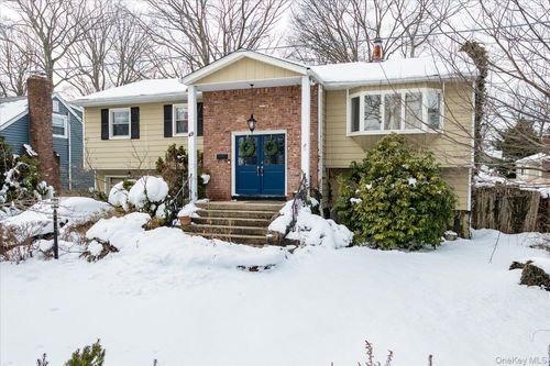 49 Laurel St, Northport, NY, 11768-2025 | Card Image