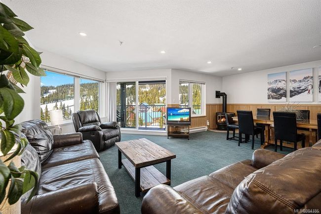 313 - 1320 Henry Rd, Condo with 3 bedrooms, 2 bathrooms and 1 parking in Courtenay BC | Image 6