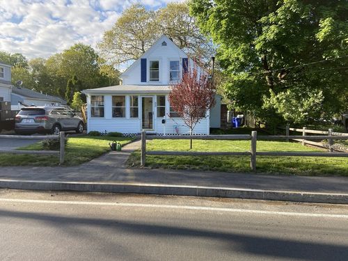 93 Central St, Rockland, MA, 02370-2469 | Card Image