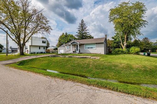 107 Martha St, Bolton, ON, L7E4X5 | Card Image