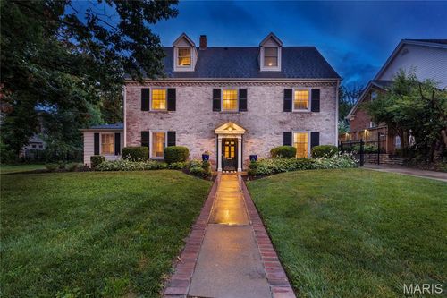 220 Orrick Ln, Kirkwood, MO, 63122-4439 | Card Image