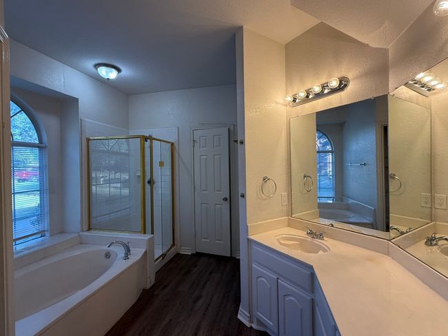 1093 Keeson Trl, House other with 4 bedrooms, 3 bathrooms and null parking in Lewisville TX | Image 20