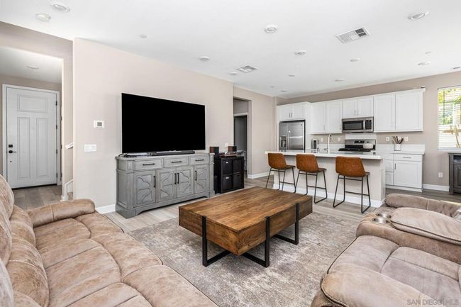 1682 Carol Lee Ln, House other with 3 bedrooms, 3 bathrooms and 4 parking in Escondido CA | Image 7
