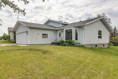 4617 53 St, Rimbey, AB, T0C0C2 | Card Image