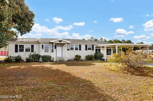 2152 Nc Highway 172, Sneads Ferry, NC, 28460-6625 | Card Image