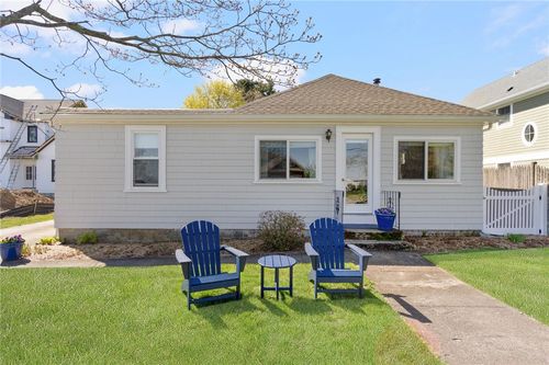 214 Charlotte Dr, East Greenwich, RI, 02818-4843 | Card Image