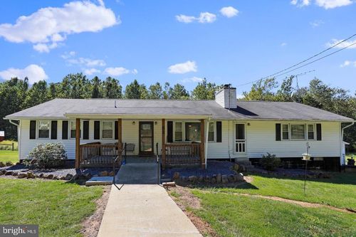 82 Broad Run Rd, BENTONVILLE, VA, 22610-2813 | Card Image