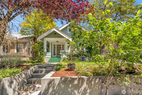 5618 12th Avenue Ne, Seattle, WA, 98105 | Card Image