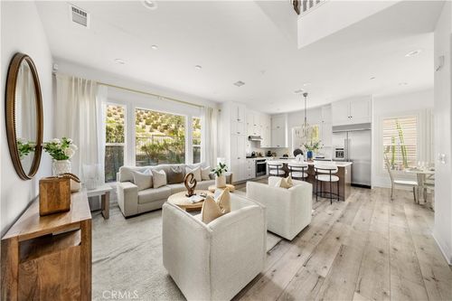 20631 W Chestnut Cir, Porter Ranch, CA, 91326-4949 | Card Image