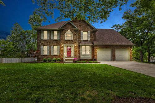 182 Chardonnay Ct, Winchester, KY, 40391-9247 | Card Image