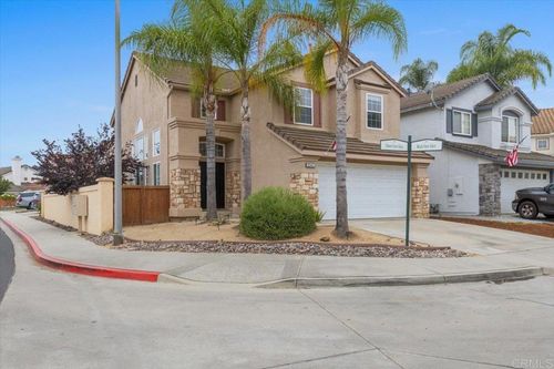 2043 Dawn View Gln, Escondido, CA, 92026-5015 | Card Image