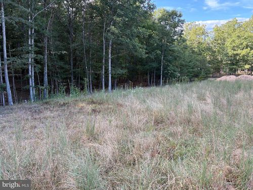 27 Bear Paw Dr, Berkeley Springs, WV, 25411 | Card Image