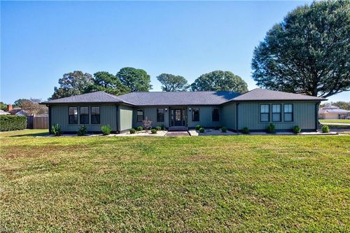 2420 Blue Castle Ln, Virginia Beach, VA, 23454-1936 | Card Image