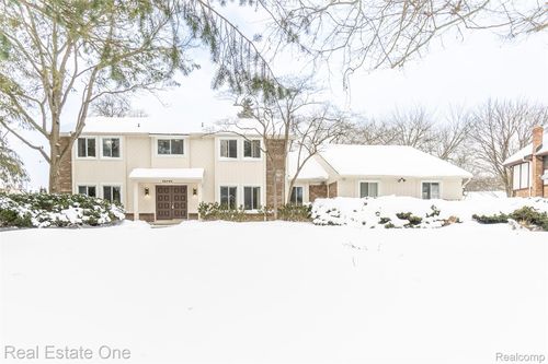 36926 Fox Gln, Farmington Hills, MI, 48331-1802 | Card Image